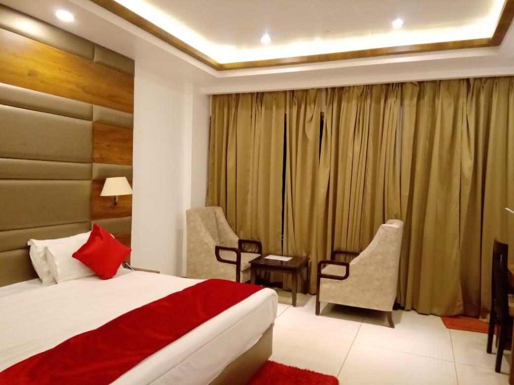 Hotel Green Orchid Udhampur Esterno foto