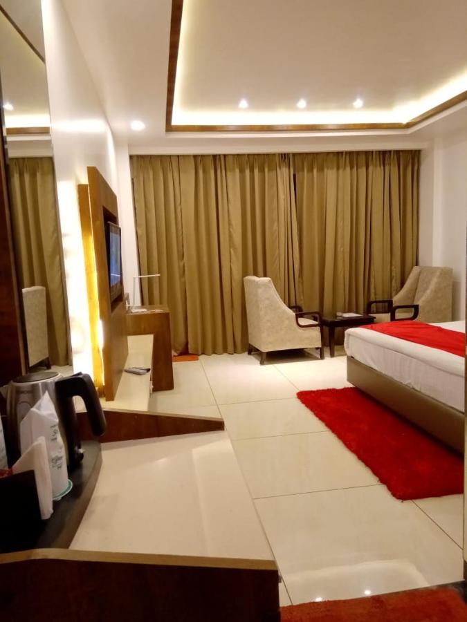 Hotel Green Orchid Udhampur Esterno foto